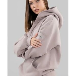 Comfrt Travel Essentials Zip Hoodie in Bark size Medium